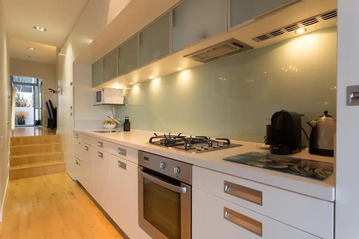 Stunning Lakeview 1 Bedroom Apartment Queenstown Ngoại thất bức ảnh