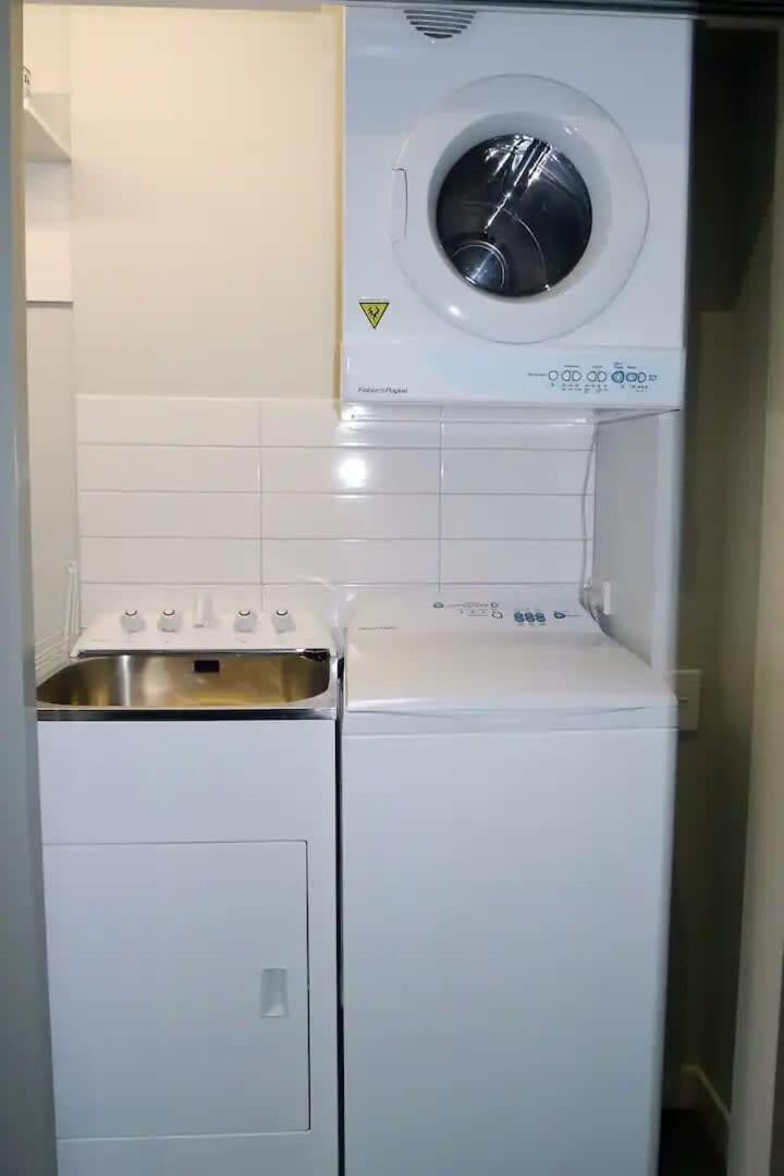 Stunning Lakeview 1 Bedroom Apartment Queenstown Ngoại thất bức ảnh