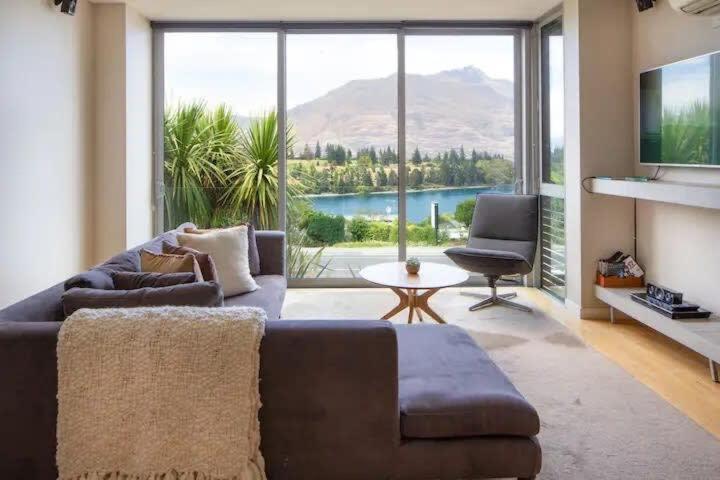 Stunning Lakeview 1 Bedroom Apartment Queenstown Ngoại thất bức ảnh